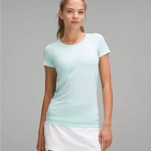 Lululemon Swiftly Tech 2.0 Short Sleeve Size 4 (Mint)